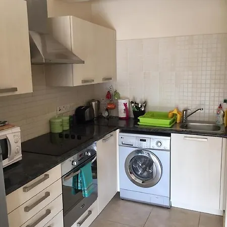 Apartament Holiday *